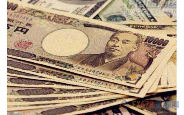 美元兑日元跌至一个月低位，疲弱美元和避险需求施压汇价