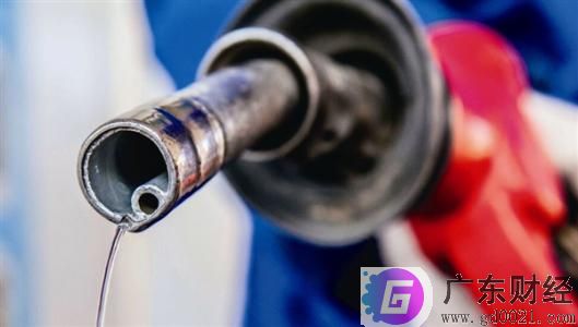 原油期货价格下跌的主要原因是什么？