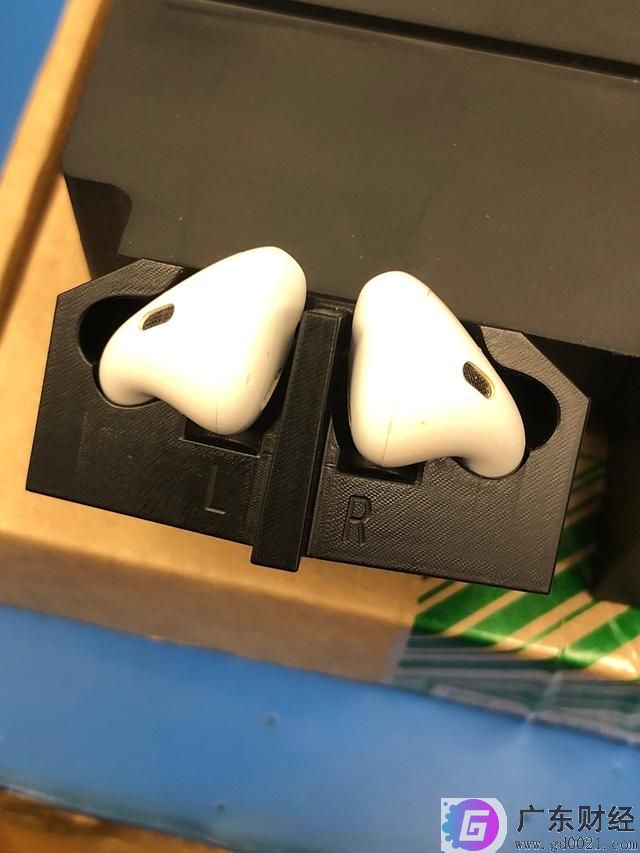 部分AirPods Pro出现声音问题,苹果向门店提供工具可以分清AirPods设备堵塞和故障的区别