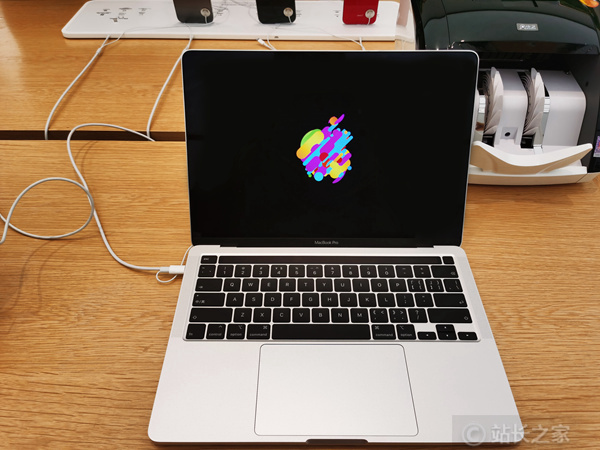 消息称苹果可能于明年发布搭载M1芯片的16英寸MacBook Pro