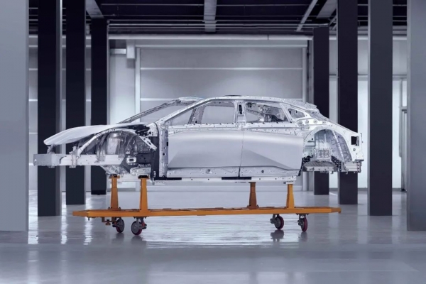 高合HiPhi Z首个生产线白车身下线 将于今年内正式交付