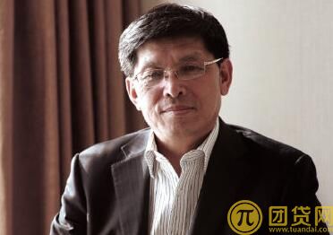 阚治东