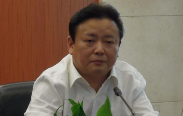 崔坚