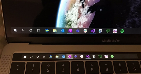 MacBook Pro换装Win10后：Touch Bar能当显示副屏了