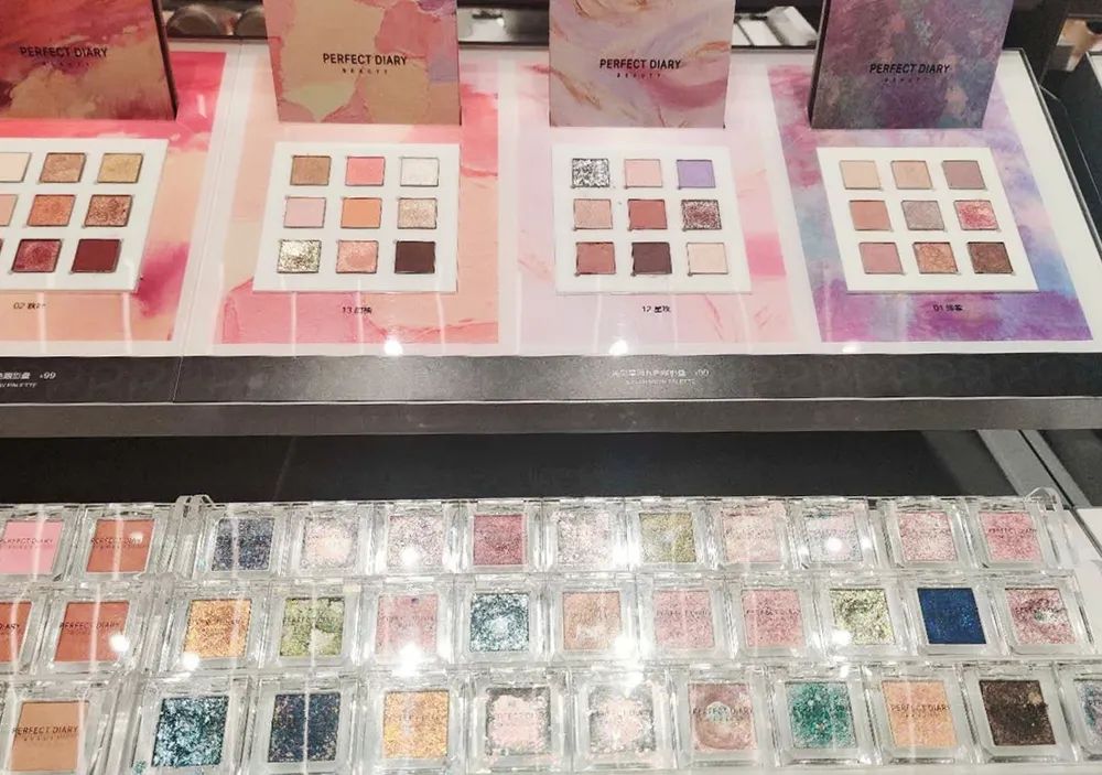 完美日记，一家披着美妆外衣的互联网公司