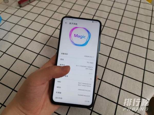 麒麟820和天玑800哪个好_麒麟820和天玑800参数对比