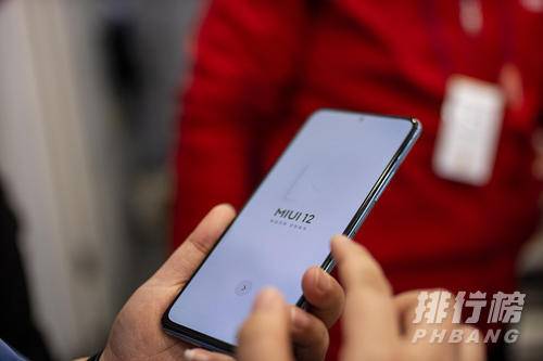 红米k40和荣耀x10哪个好_红米k40和荣耀x10哪个值得买