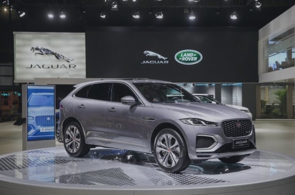 全新捷豹F-PACE