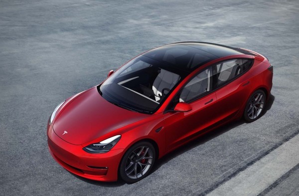 特斯拉Model 3