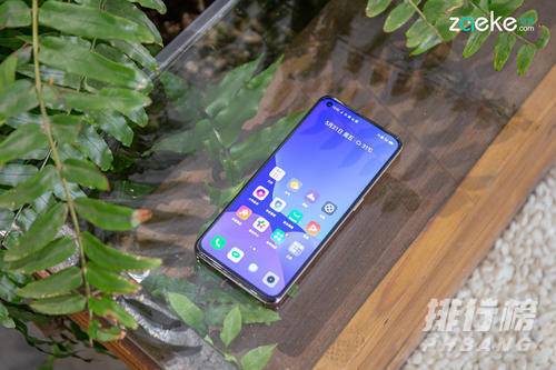 realmeq3pro狂欢版安兔兔跑分_realmeq3pro狂欢版跑分多少