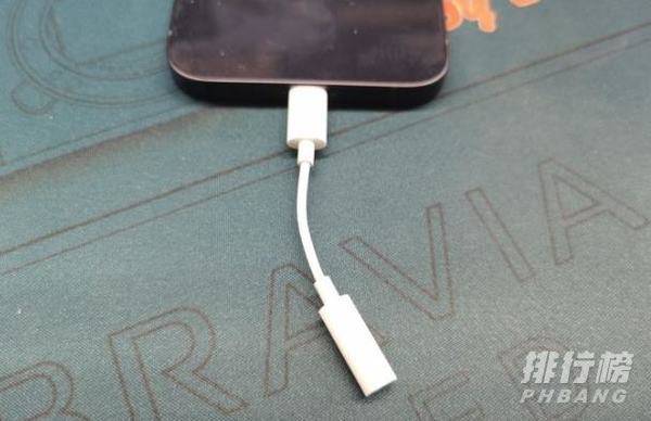 iphone13有没有耳机孔_iphone13有耳机孔吗 iphone13有没有耳机孔_iphone13有耳机孔吗