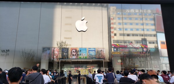 实拍!长沙Apple Store开业 手机中国带你看火爆现场 实拍!长沙Apple Store开业 手机中国带你看火爆现场