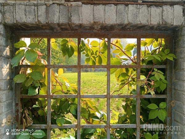 荣耀Play5 活力版评测:原来这就是荣耀的“超感密码” 荣耀Play5 活力版评测:原来这就是荣耀的“超感密码”