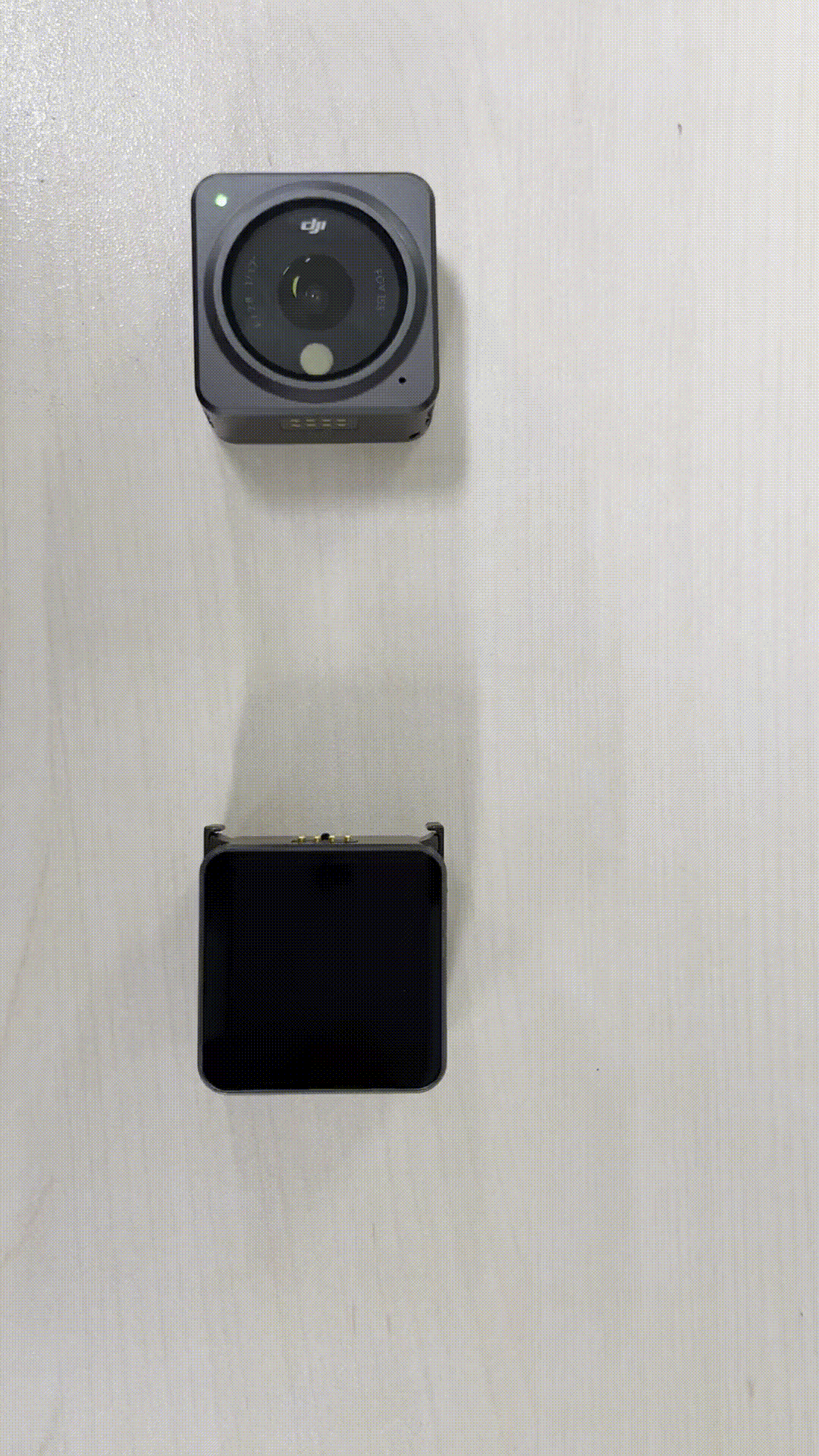 DJI Action 2的磁吸防呆设计