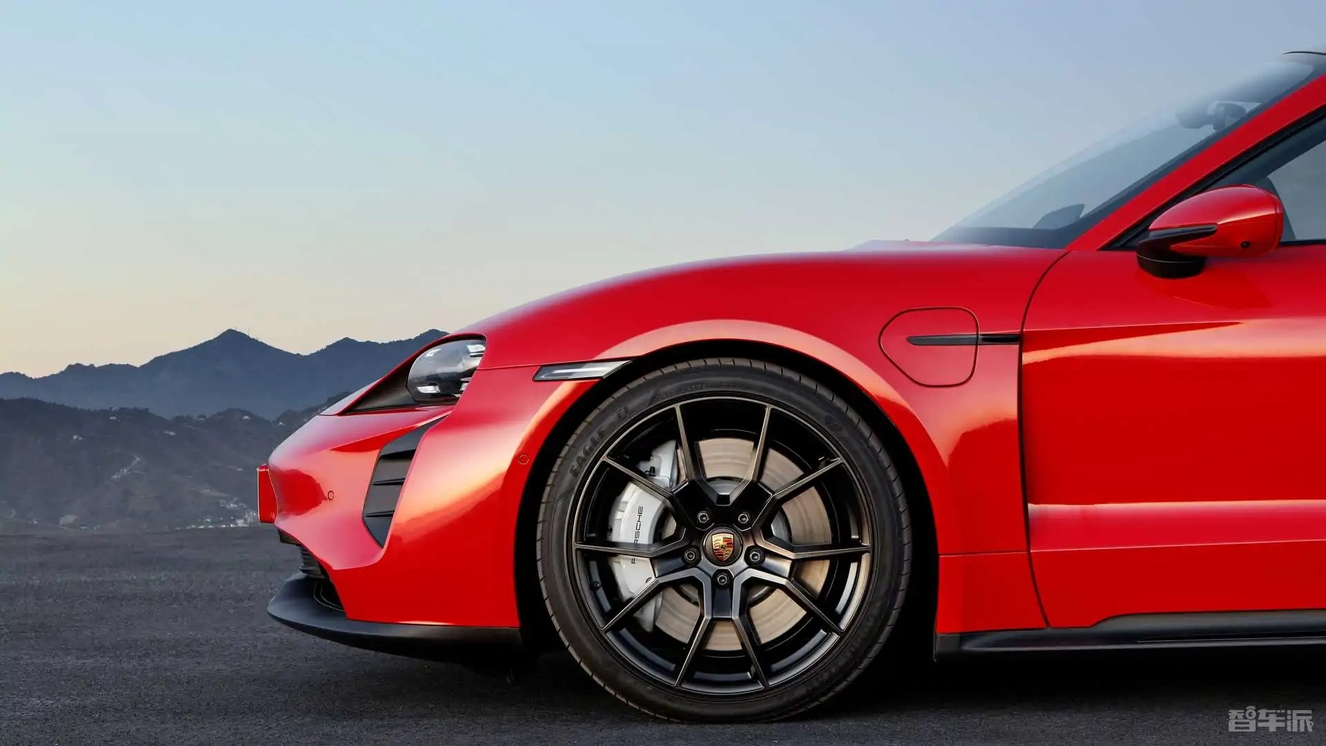2022款保时捷Taycan GTS、Sport Turismo全球首发！