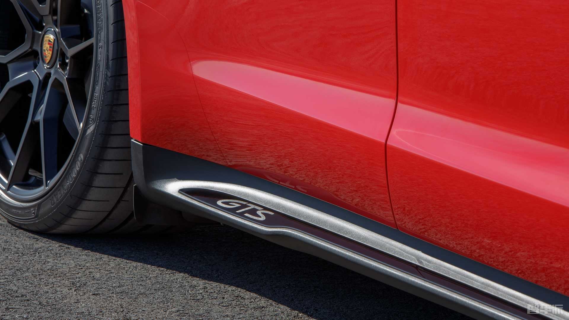 2022款保时捷Taycan GTS、Sport Turismo全球首发！