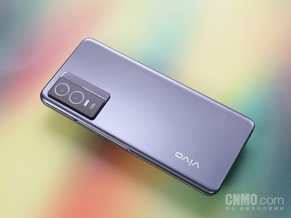 vivo Y76s