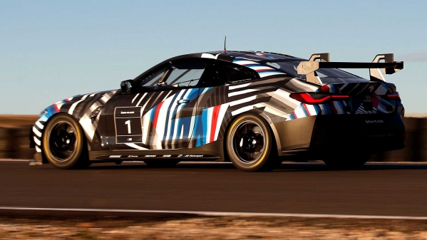 造型犀利 宝马M4 GT4赛道测试图公布 2023年投入比赛