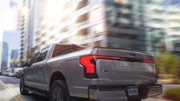 F-150闪电立大功！福特汽车市值首次突破千亿美元大关