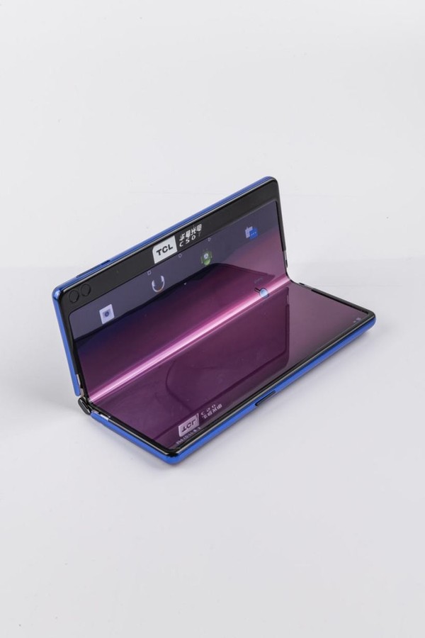 TCL 360-degree Ultra Flex（图片来源自网络）