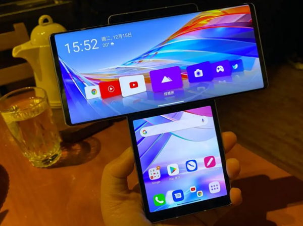 LG Wing（图片来源自网络）