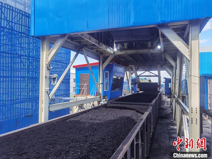 东北地区“西煤东运”重要通道全线贯通 铁路通道能力提升超50%
